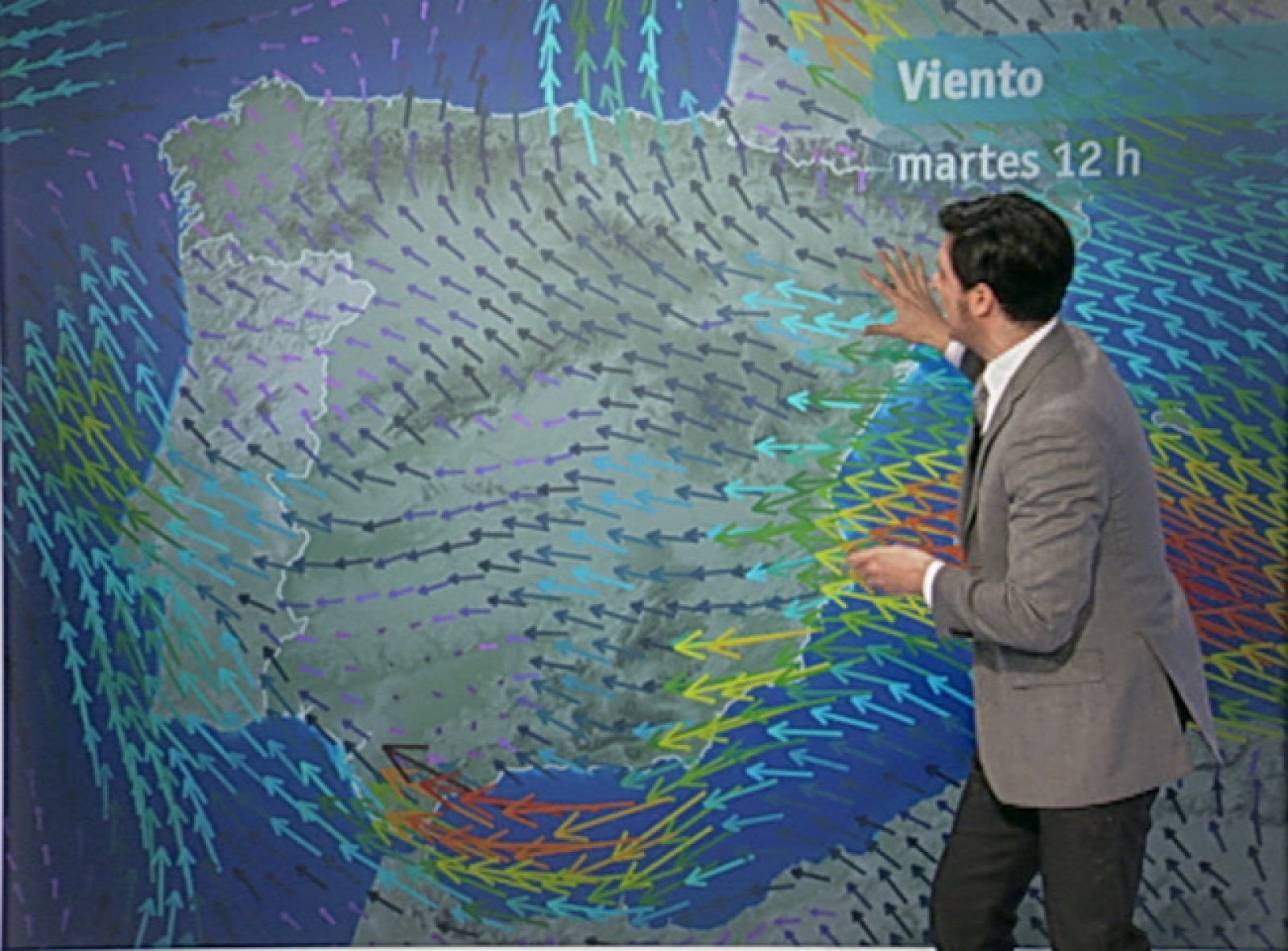 Un total de veinte provincias permanecen en alerta por viento y tres, por tormentas