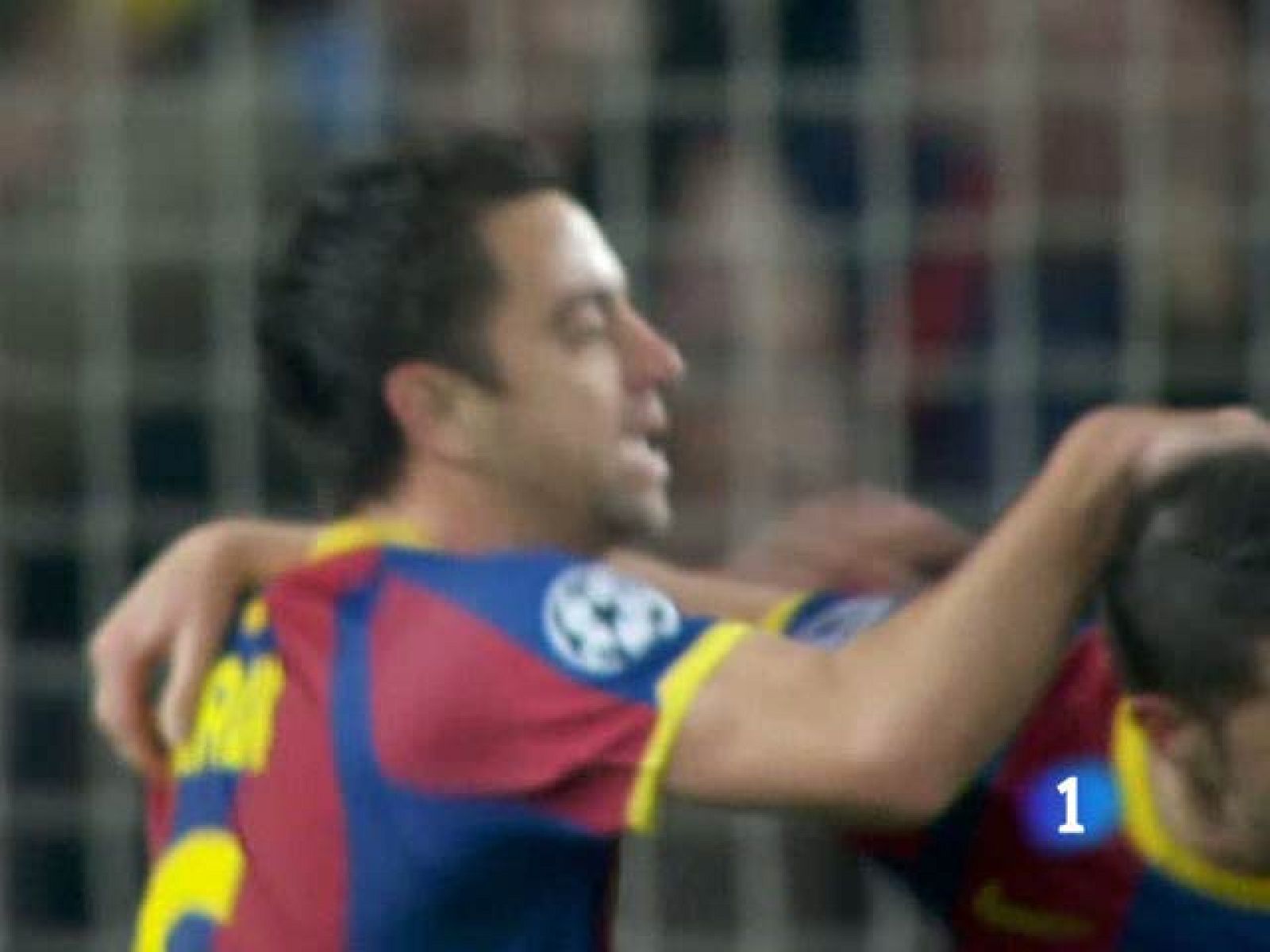 Xavi culmina una jugada 'made in Barça' (2-1) | Ver