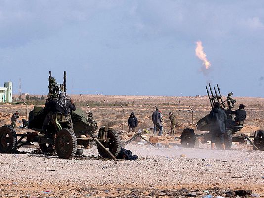 Telediario 1 - Tres semanas de revuelta en Libia