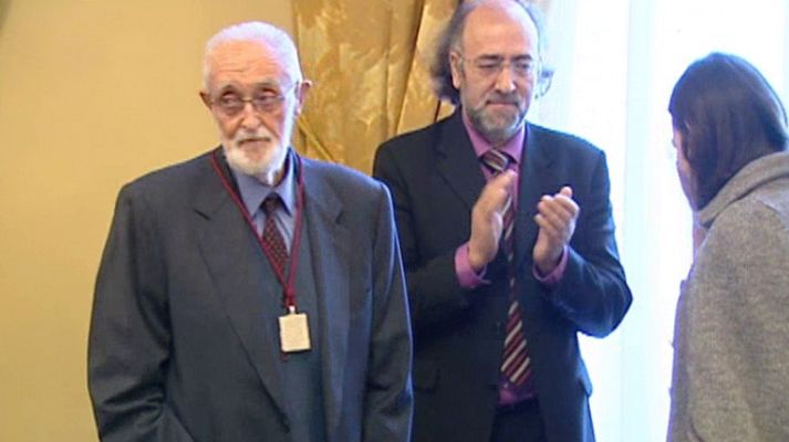 Telediario 1 - Reconocimiento a José Luis Sampedro
