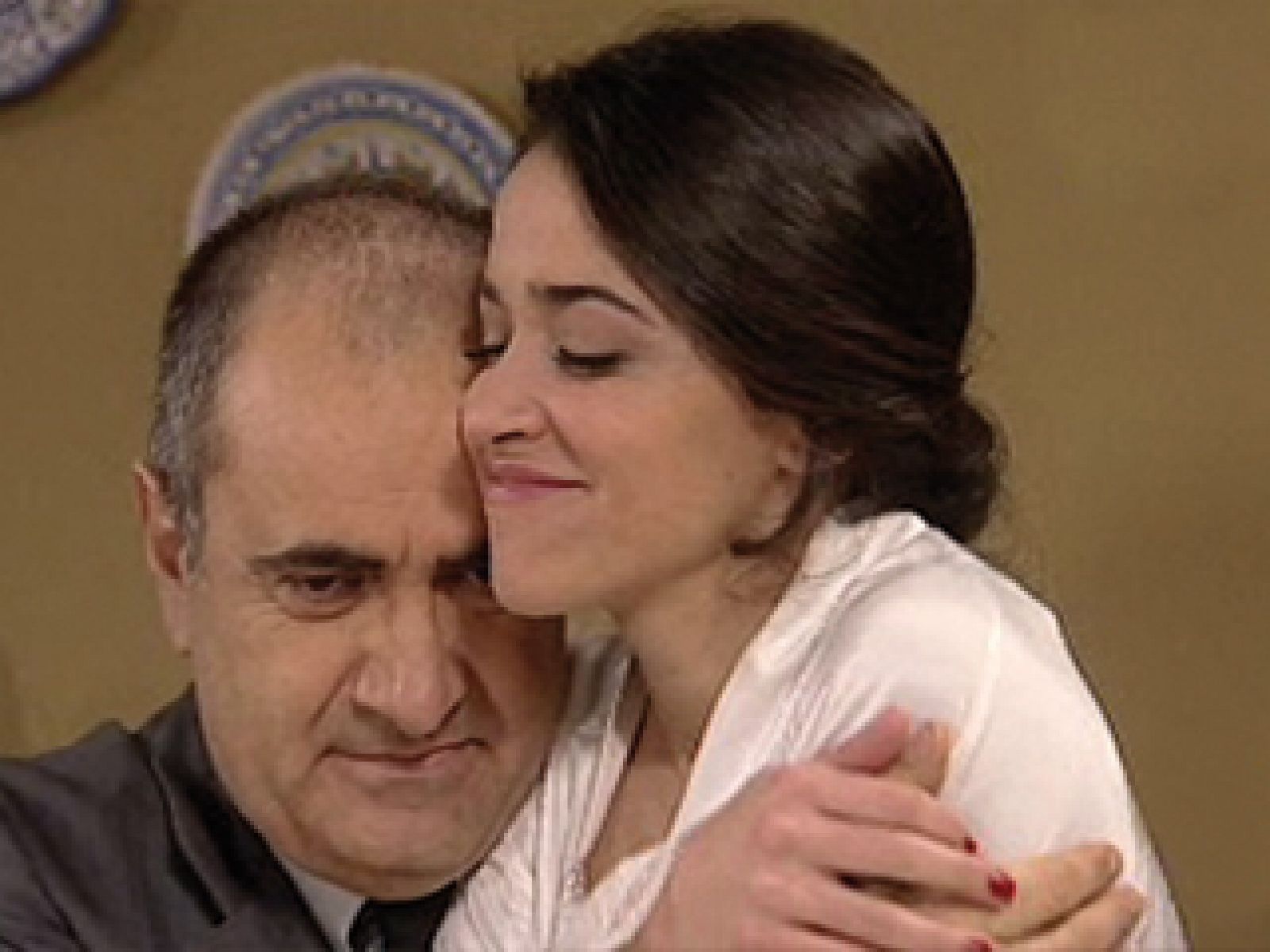 Amar - Trino se reconcilia con su Chelito