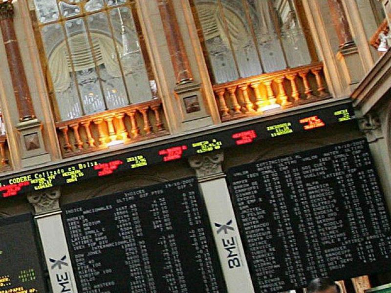 El petróleo trunca una sesión al alza del Ibex, que acaba perdiendo un 0,09%