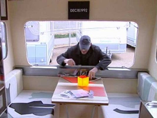 Telediario 1 - Las nuevas casas prefabricadas de la crisis de la construcción