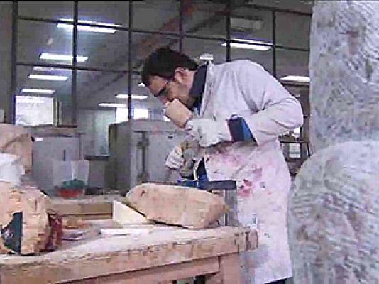 Universo UNED - Debajo del sombrero