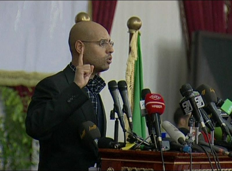 Las fuerzas de Gadafi siguen ganando terreno