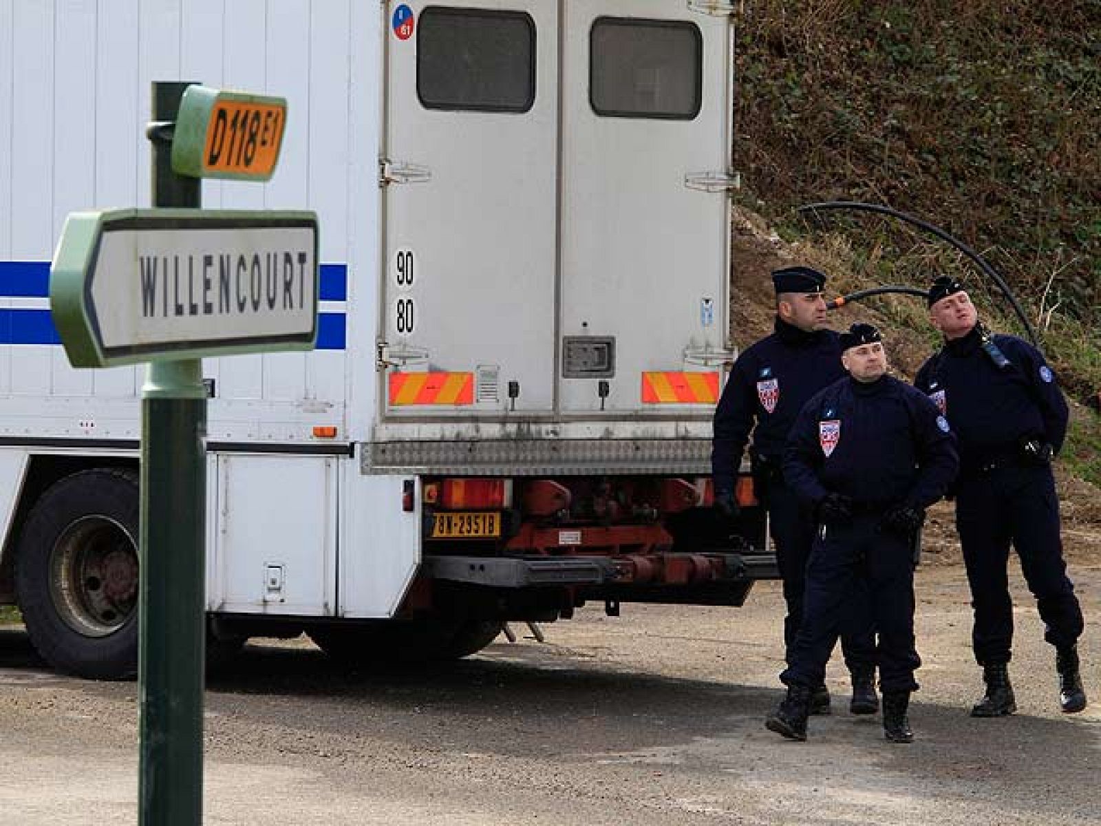 Continúa abierta la operación policial contra ETA al norte de Francia.
