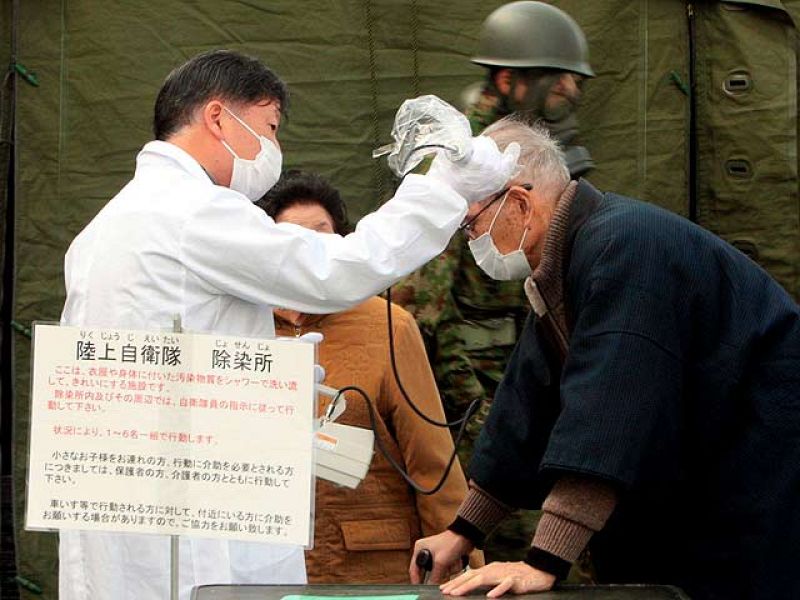 El Consejo de Seguridad Nacional está reunido en Madrid siguendo de cerca los sucesos en Japón.