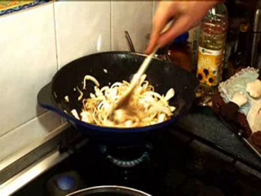 Destino: España - Aragón III - Pollo indonesio