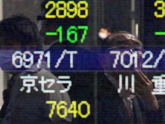  - El Nikkei cae a plomo un 10,55%