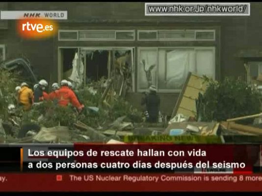  - Los equipos de rescate hallan a supervivientes cuatro días después del terremoto