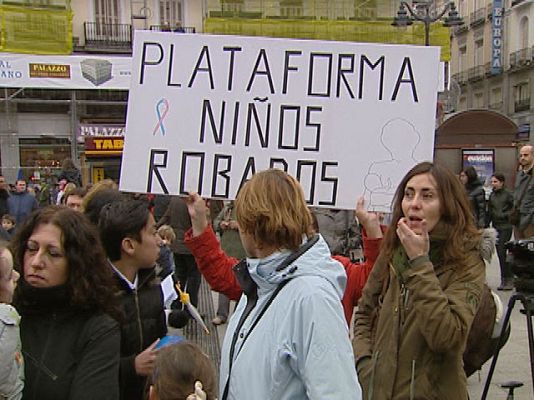 Telediario 1 - El caso de los niños robados