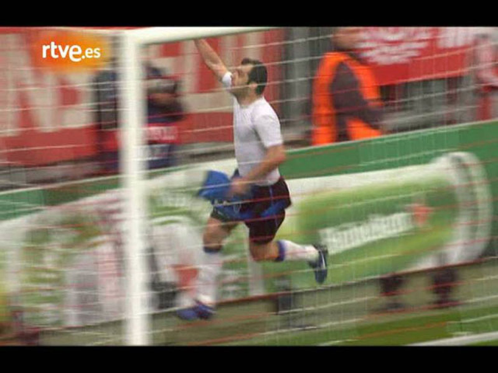 Pandev mete al Inter en cuartos (2-3) | Ver