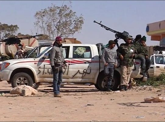 Telediario 1 - Gadafi bombardea Bengasi