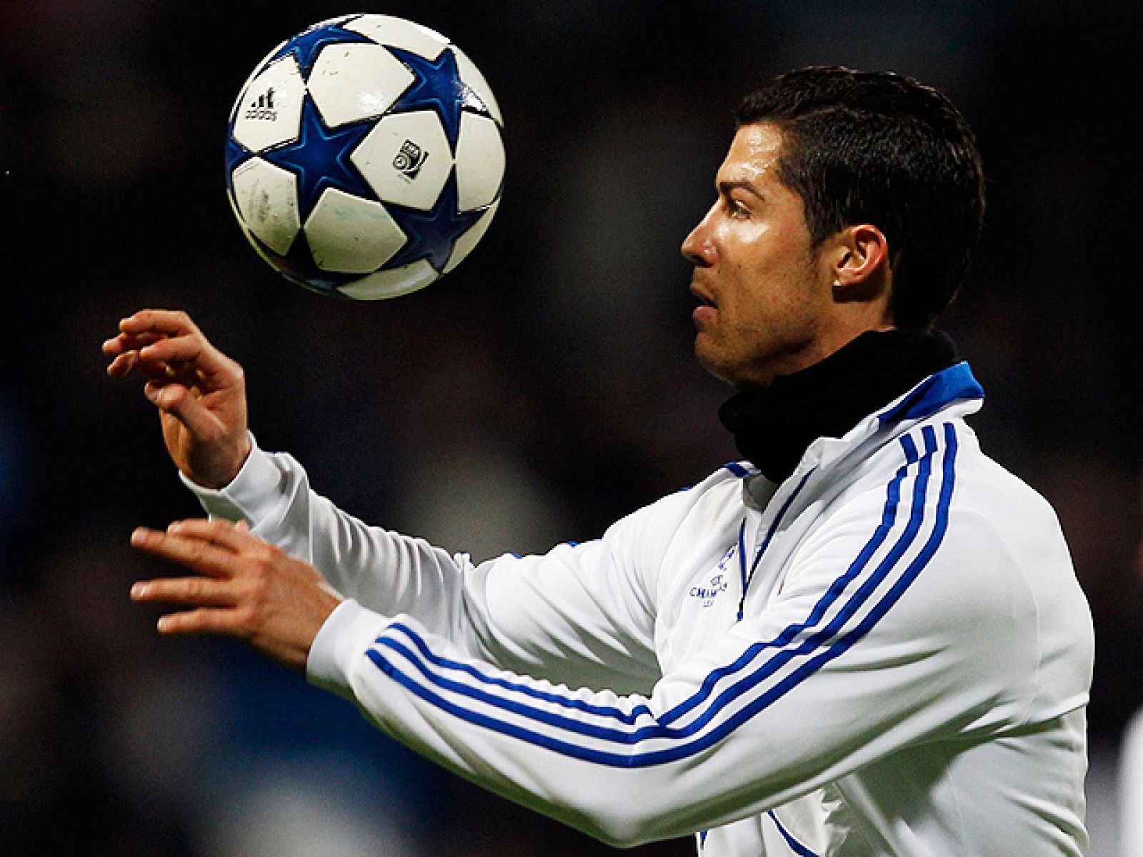 El jugador del Real Madrid Cristiano Ronaldo mostró su felicidad  por el pase a cuartos de final de la Liga de Campeones y valoró como  "lo más importante" que no se lesionó después de haber estado alejado  de los terrenos de juego dos semanas. Iker