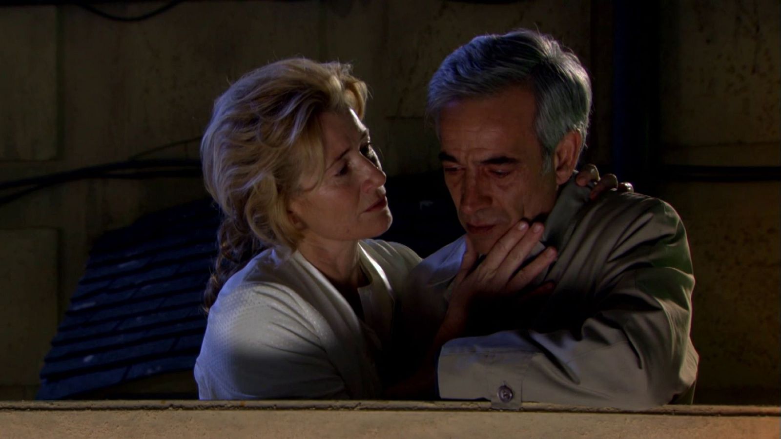 Cuéntame cómo pasó - T12 - Episodio 18: Una luz al final del tunel - Ver ahora