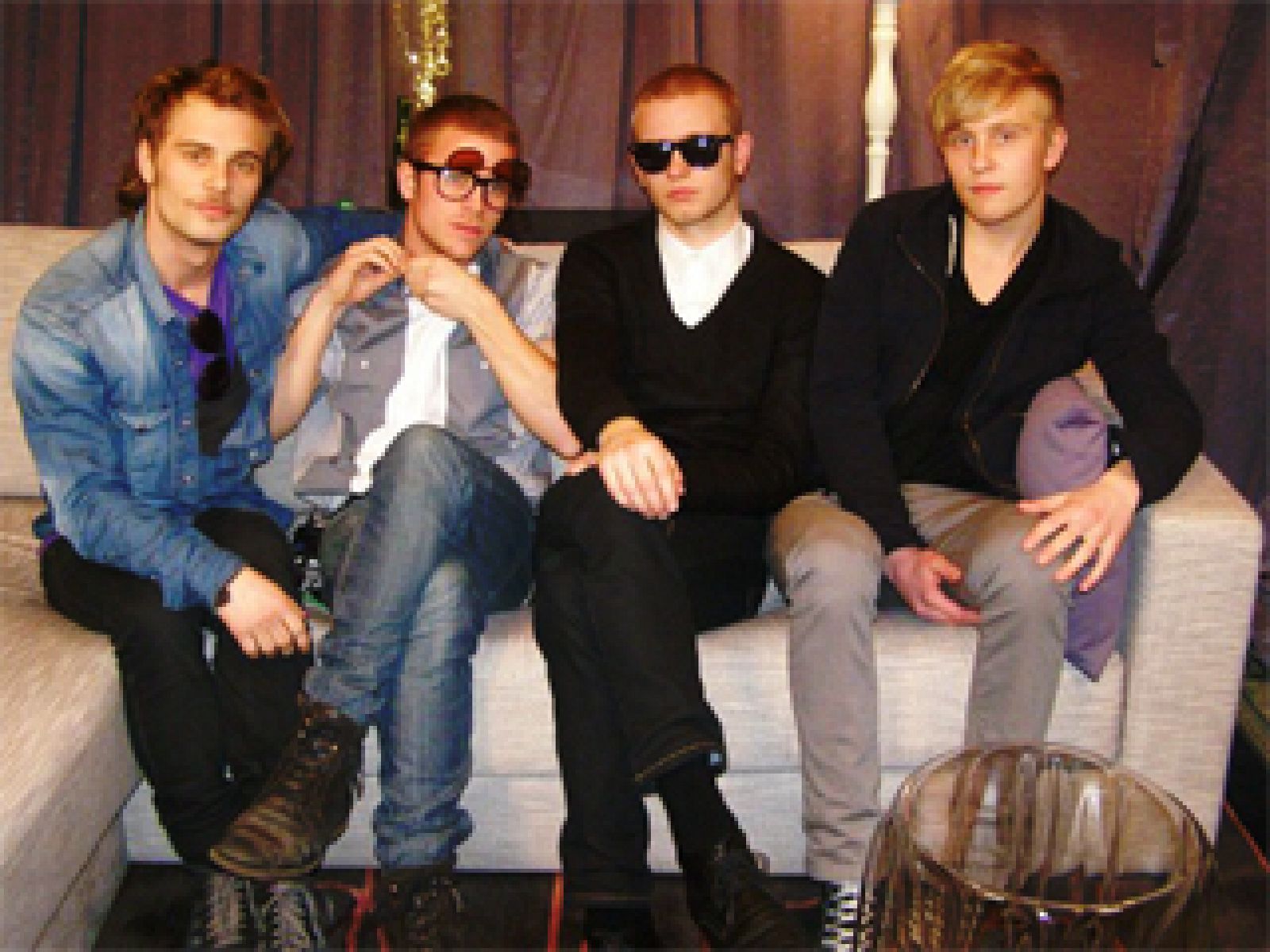 Eurovisión 2011 - A friend in London representa a Dinamarca con "New tomorrow" - Eurovisión | Ver