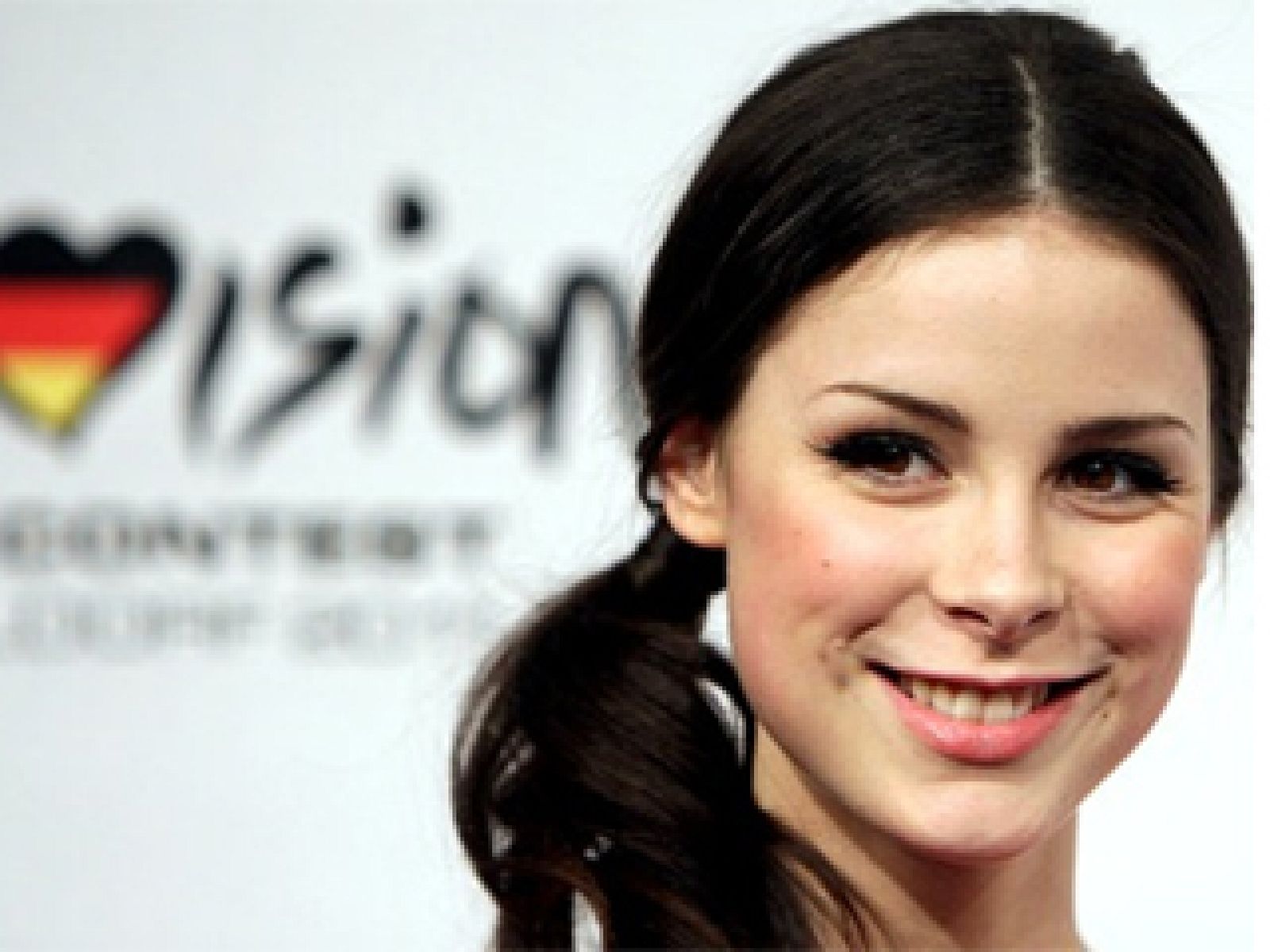 Eurovisión 2011 - Lena Meyer-Landrut representa a Alemania con "Taken by a stranger" - Eurovisión | Ver