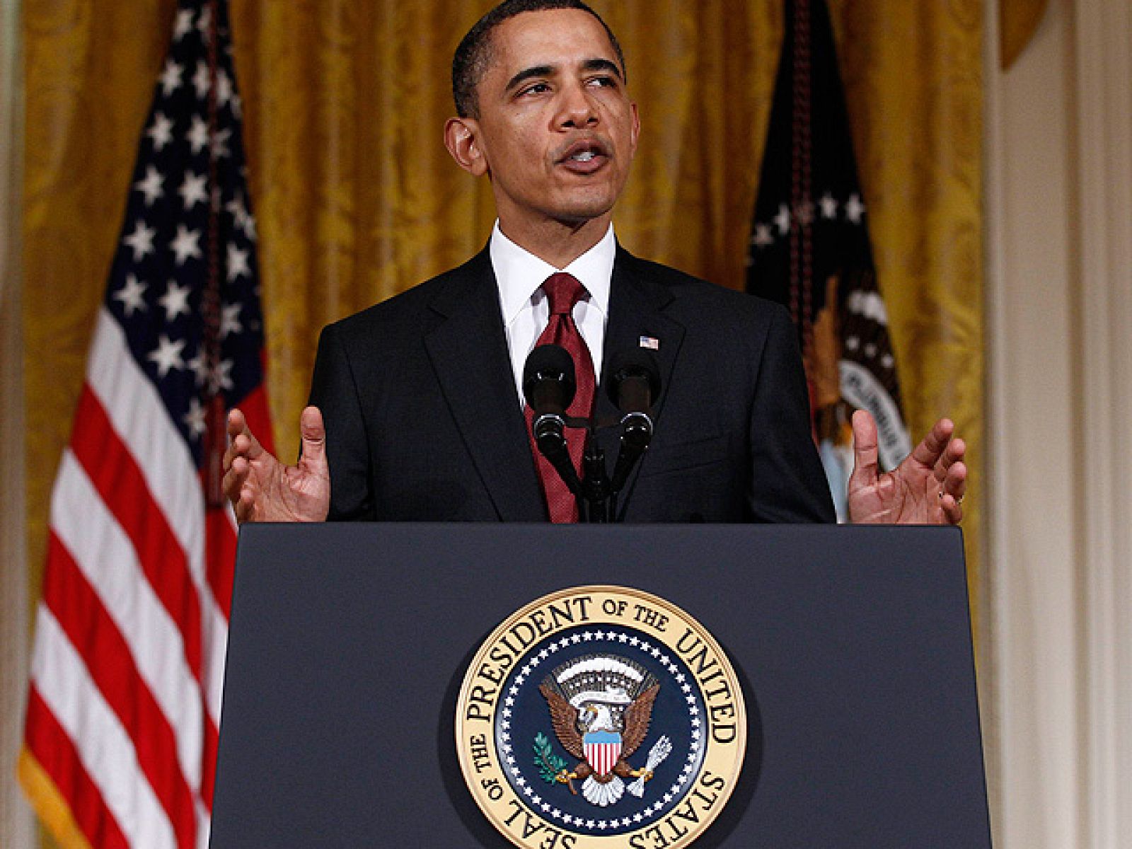 Obama da un ultimátum a Gadafi antes de la acción militar - Informativo 24h | Ver