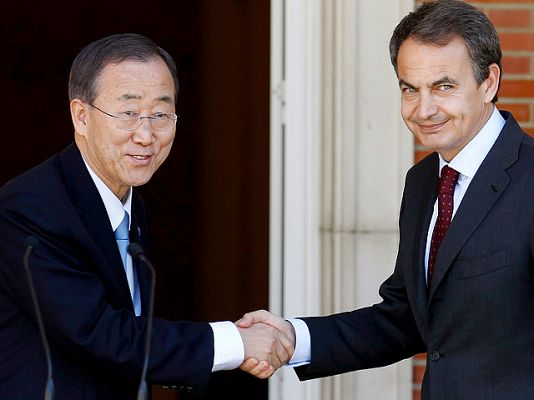 Telediario 1 - Telediario 2 en 4' - 18/03/11