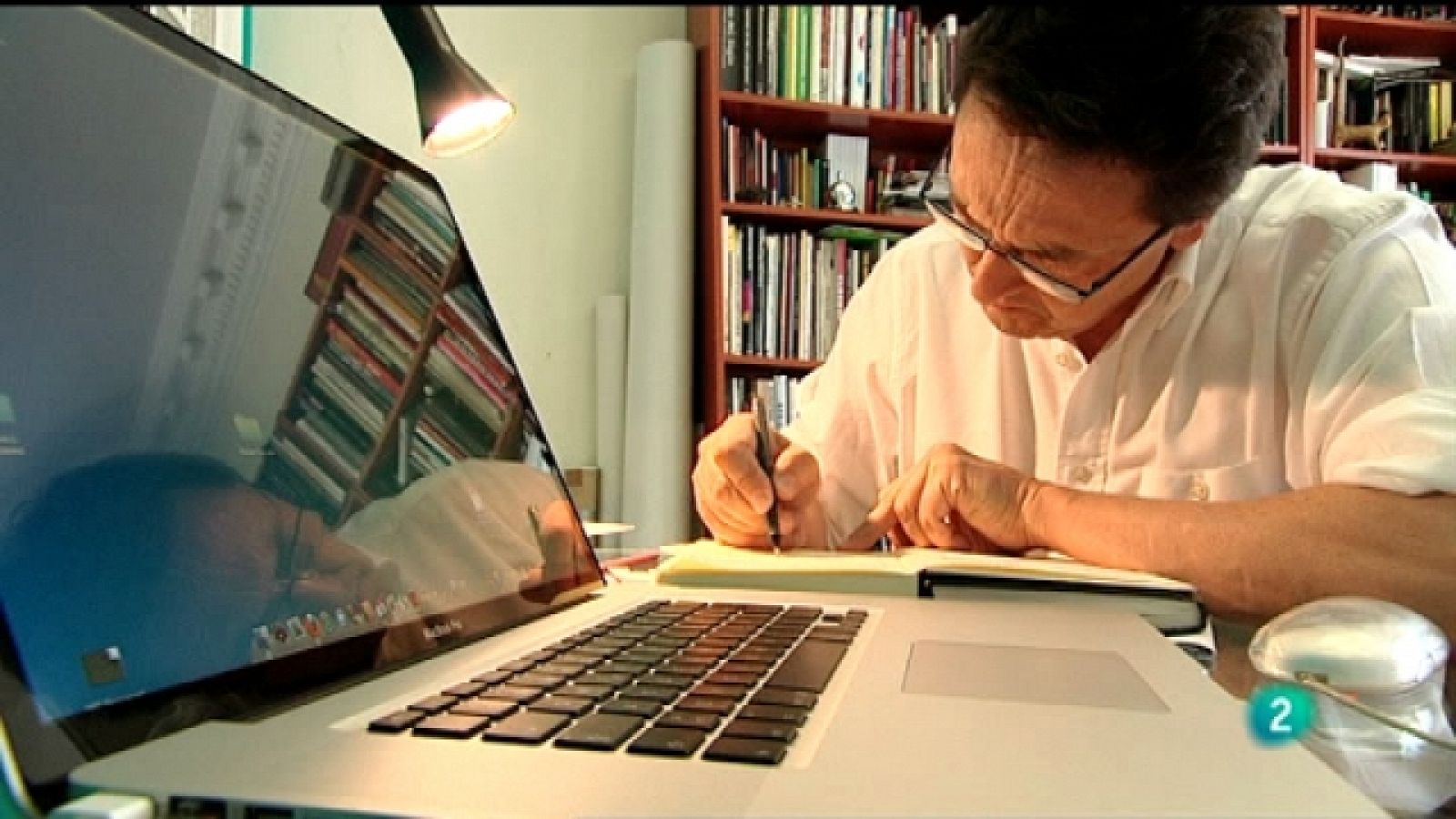 Los oficios de la cultura - Diseño gráfico. Manuel Estrada - Los oficios de la cultura | Ver