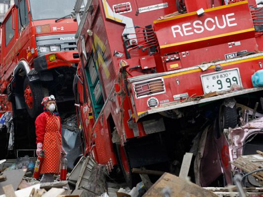 Telediario 1 - Telediario Matinal en 4' - 20/03/11