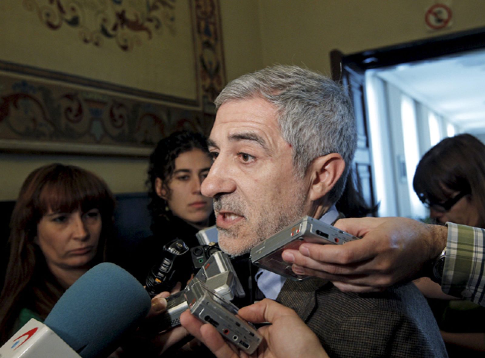 PSOE, PP, CiU e Iniciativa anuncian que votarán sí a la autorización de la participación en la misión en Libia