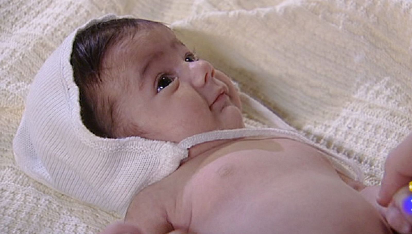 Amar - Manolita da a luz a otra niña