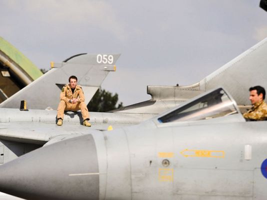  - La comunidad internacional debate el papel de la OTAN en Libia