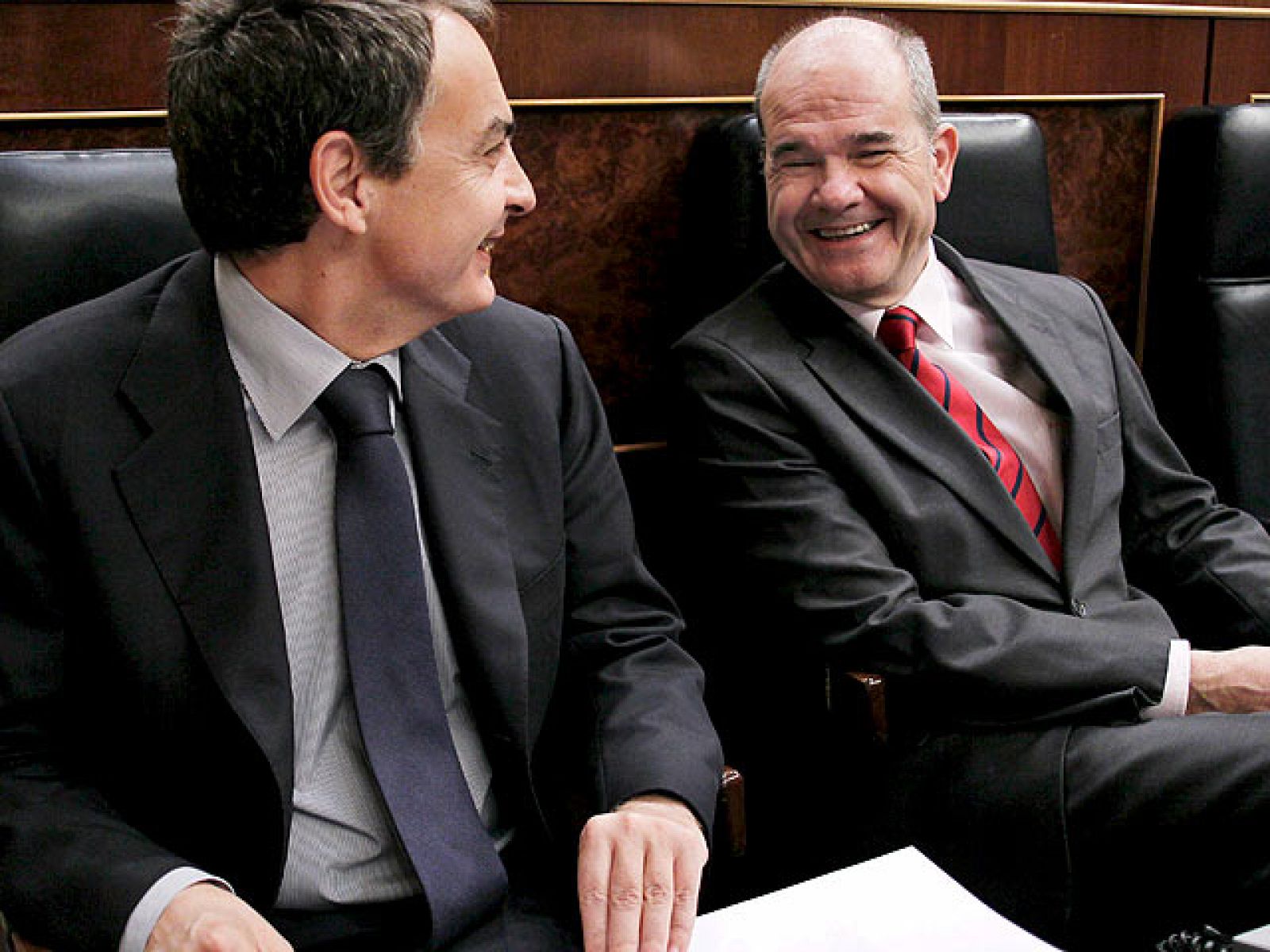 Chaves prefiere no entrar en los ERE | Ver