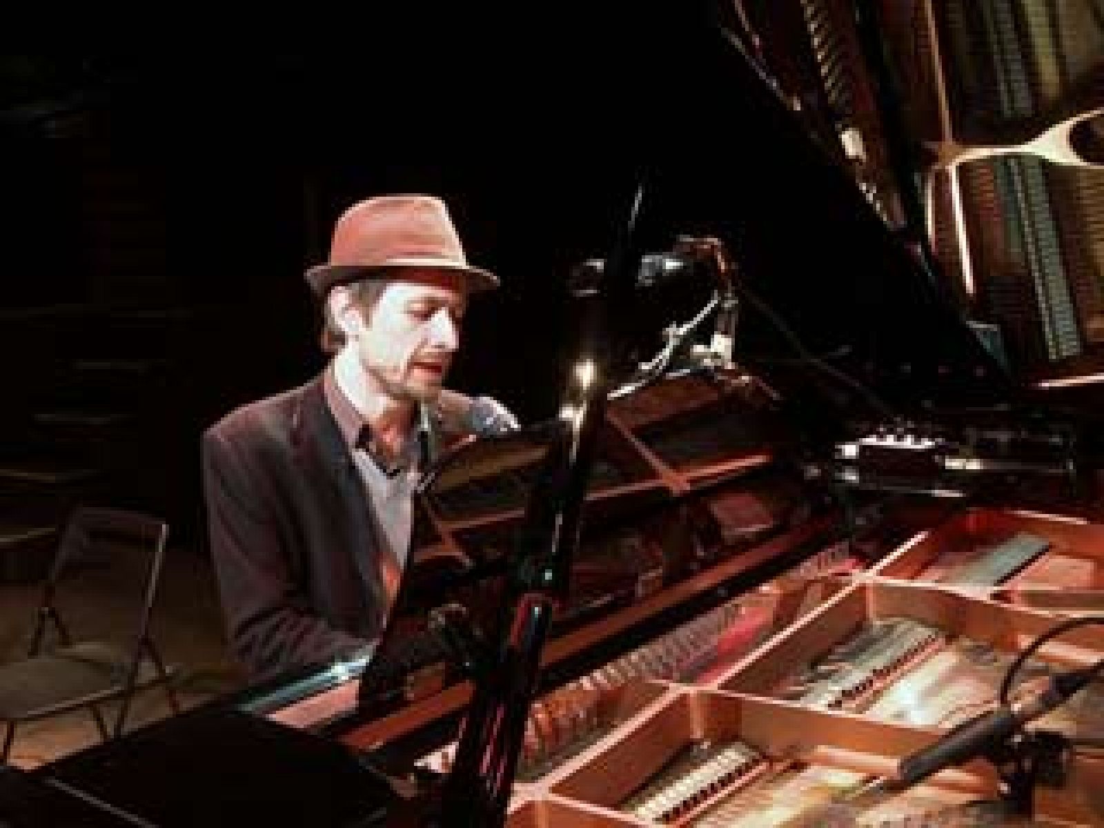 Divine Comedy cantan a la crisis en 'Mapa Sonoro' - Mapa sonoro | Ver