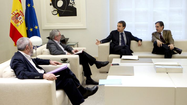 Telediario 1 - Retraso en negociación colectiva