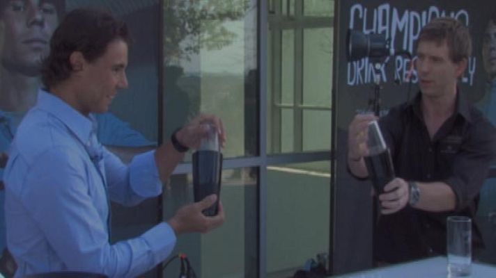 Telediario 1 - Nadal, zumos en vez de alcohol