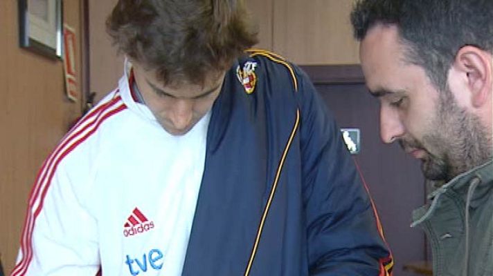 Telediario 1 - Tres leones con la Roja