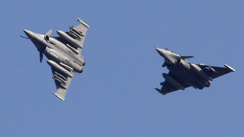 La alianza internacional bombardea objetivos militares en Trípoli y otros feudos de Gadafi