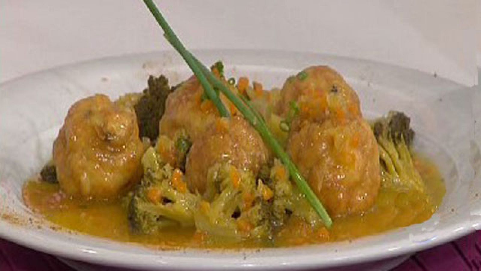 Saber cocinar - Albóndigas de pollo al cava (24/03/11)