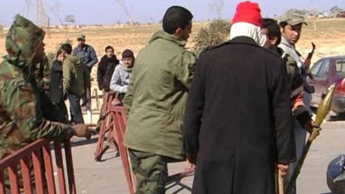 Telediario 1 - Los rebeldes se organizan