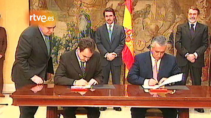 Fue noticia en el Archivo de RTVE - PP y PSOE firman pacto contra ETA