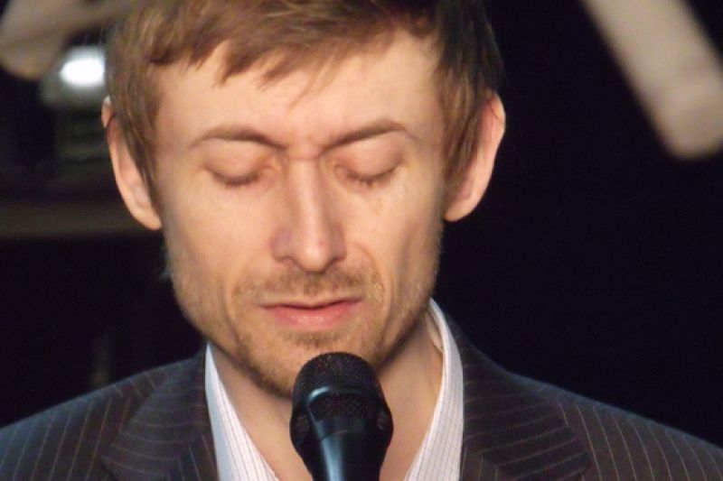 Neil Hannon interpreta "Our Mutual Friend", la favorita de los oyentes - La radio que se ve | Ver