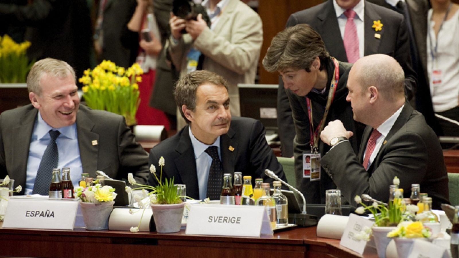 Telediario 1 en cuatro minutos - 25/03/11