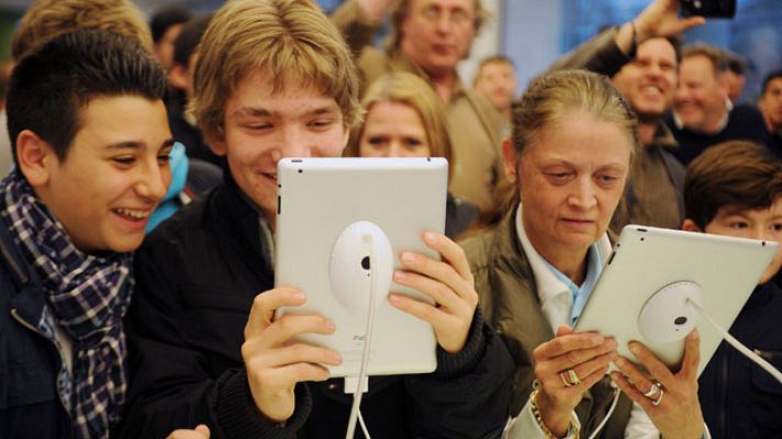 Zoom net - iPad 2, Piranha 3D y Castlevania