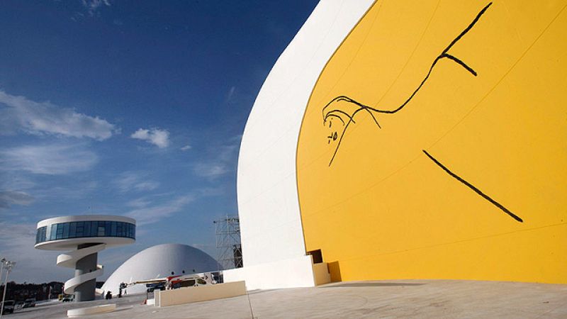 Inauguración del Centro cultural Niemeyer