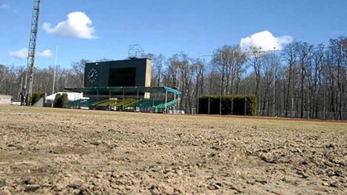Telediario 1 - El partido de la 'Roja', en el aire