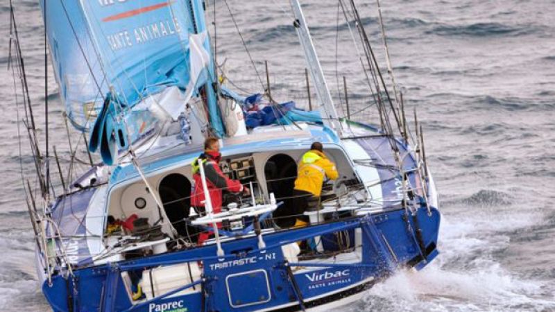 Un equipo de TVE ha sentido en primera persona lo duro y complicado que es el día a día en uno de los barcos que participa en la Barcelona Worls Race, la primera y única regata a vela alrededor del mundo a dos tripulantes por barco.