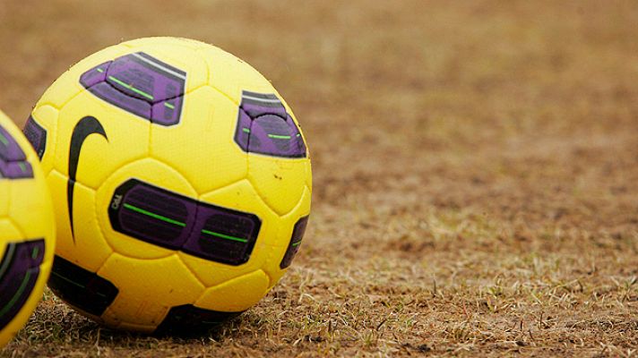 Telediario 1 - El árbitro dice que se juega