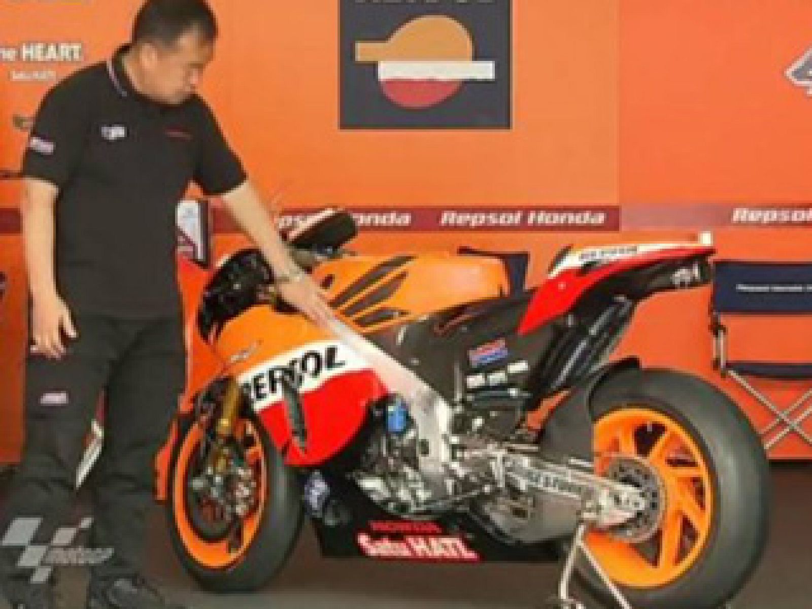 ¿Cómo son las monturas de MotoGP? - Paddock GP | Ver