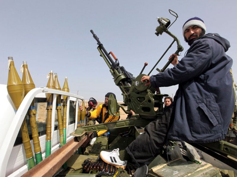 Las fuerzas de la Alianza han vuelto a bombardear esta noche algunos lugares cercanos a Trípoli