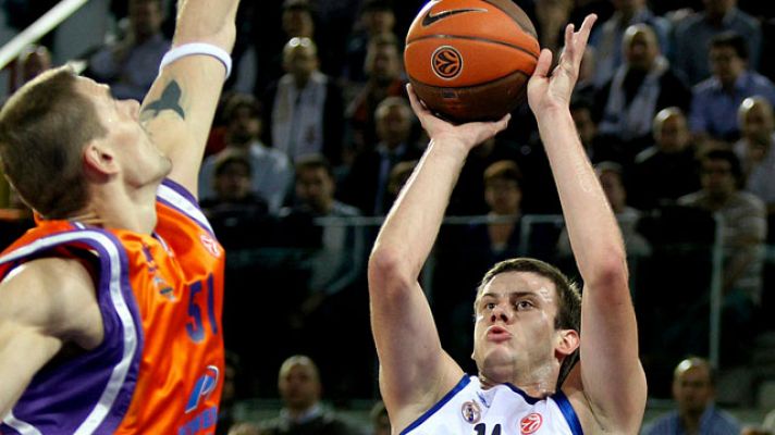 Telediario 1 - El Madrid se acerca a la Final Four