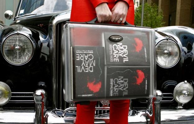  - Una nueva del agente 007