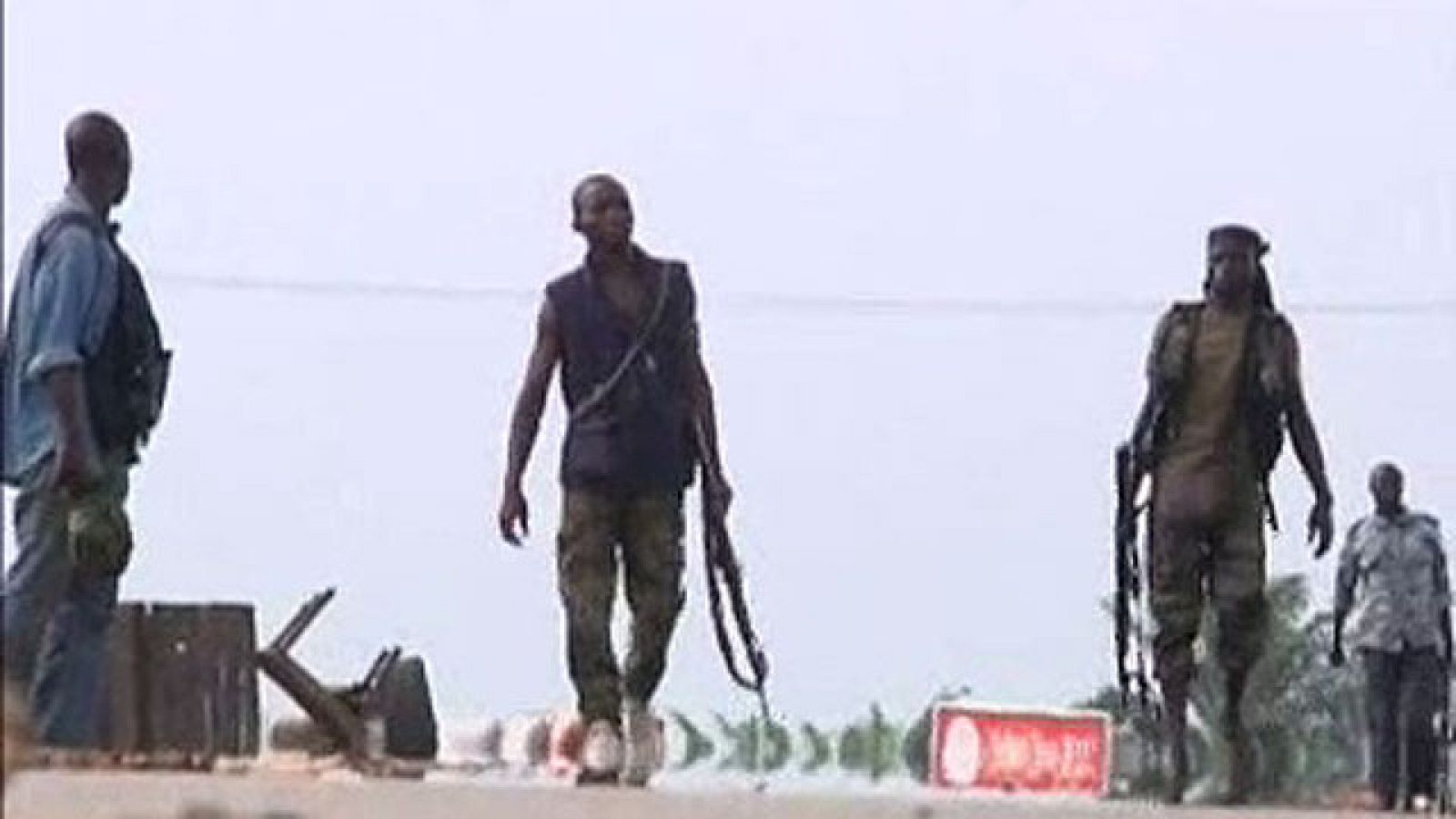 Las fuerzas de Outtará cercan la residencia del presidente marfileño Gbagbó en Abiyán | Ver