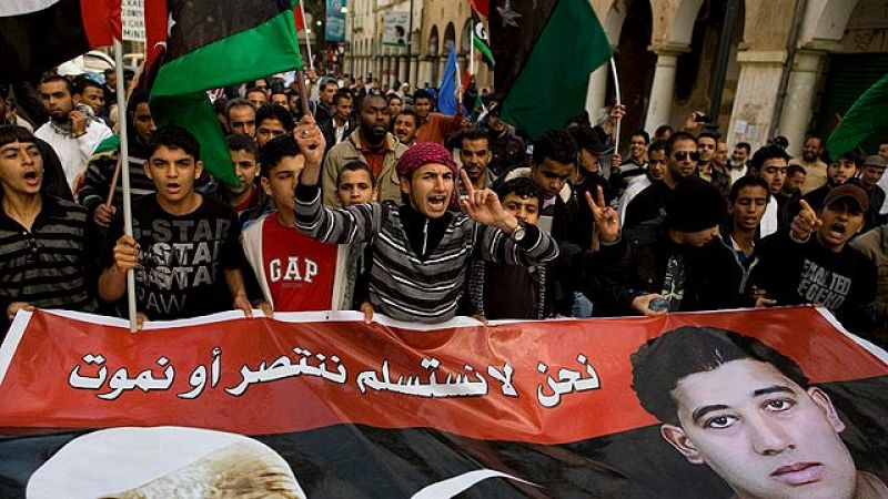 Telediario Matinal en cuatro minutos - 01/04/11 | Ver